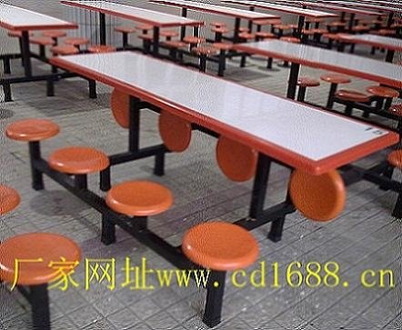 快餐桌椅與食堂餐桌椅選購指南 聚焦四川生產商發億家具 FY-008 型產品